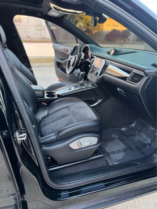 2018 Porsche Macan Turbo - Image 7 of 18