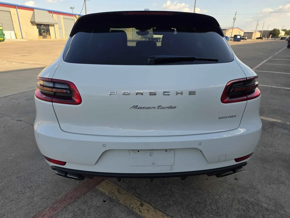 2018 Porsche Macan Turbo - Image 5 of 17