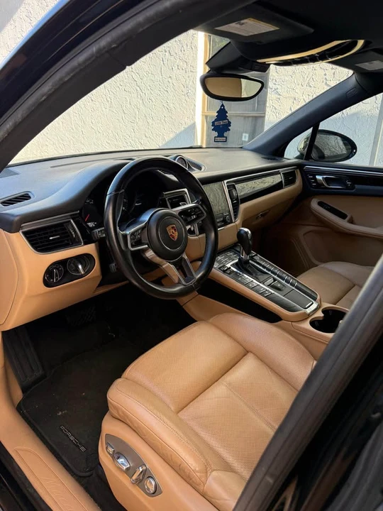 2018 Porsche Macan Turbo - Image 4 of 7