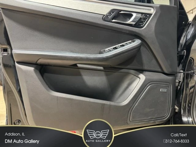 2018 Porsche Macan Turbo - Image 22 of 31