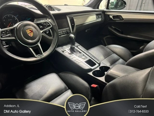 2018 Porsche Macan Turbo - Image 2 of 31