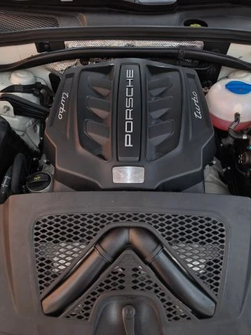 2018 Porsche Macan Turbo - Image 13 of 31