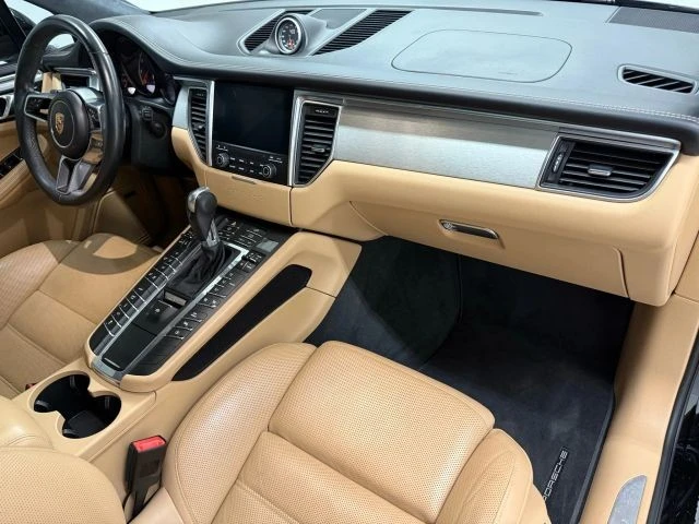 2018 Porsche Macan Turbo - Image 10 of 12