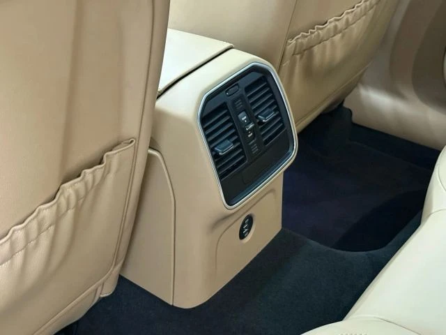 2018 Porsche Macan Turbo - Image 18 of 21