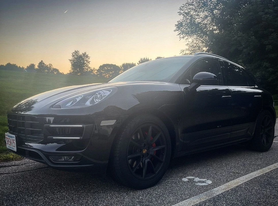 2018 Porsche Macan Turbo - Image 1 of 14