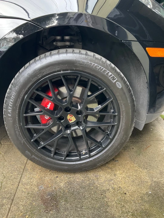 2018 Porsche Macan Turbo - Image 14 of 25