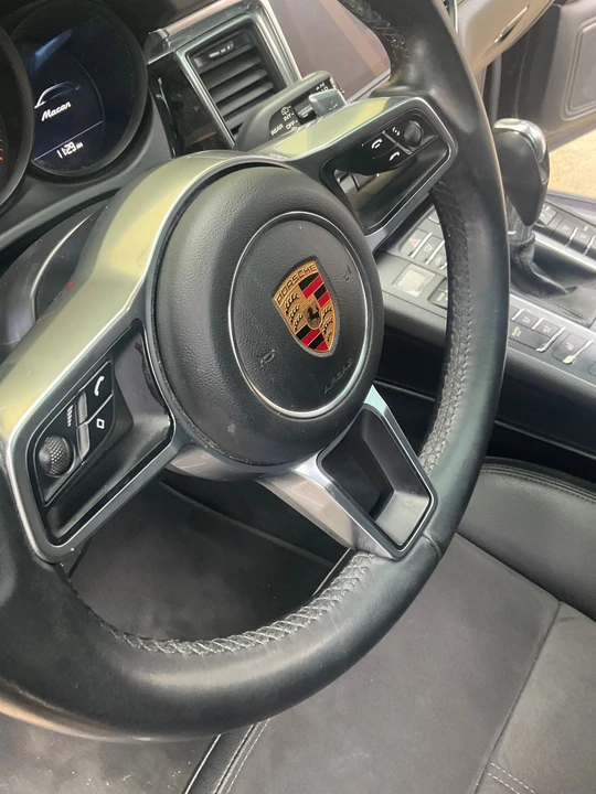 2018 Porsche Macan Turbo - Image 13 of 25