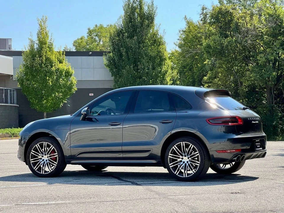 2018 Porsche Macan Turbo - Image 3 of 5