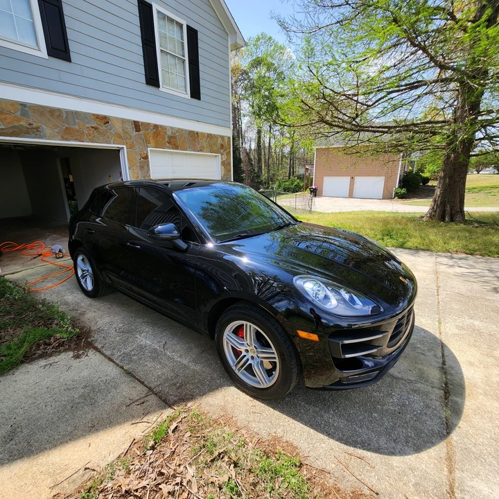 2018 Porsche Macan Turbo - Image 2 of 31