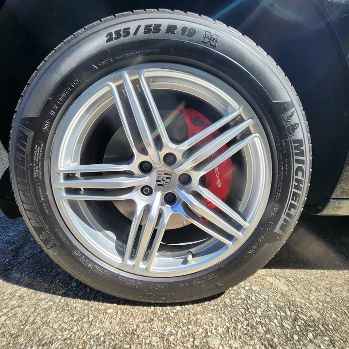 2018 Porsche Macan Turbo - Image 17 of 31