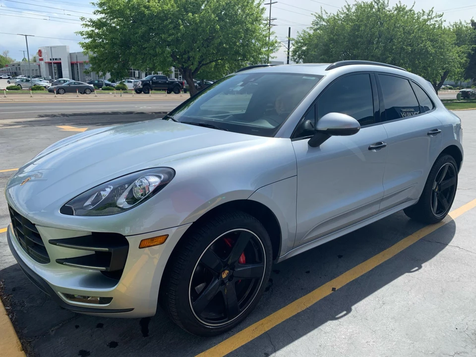 2018 Porsche Macan Turbo - Image 18 of 31