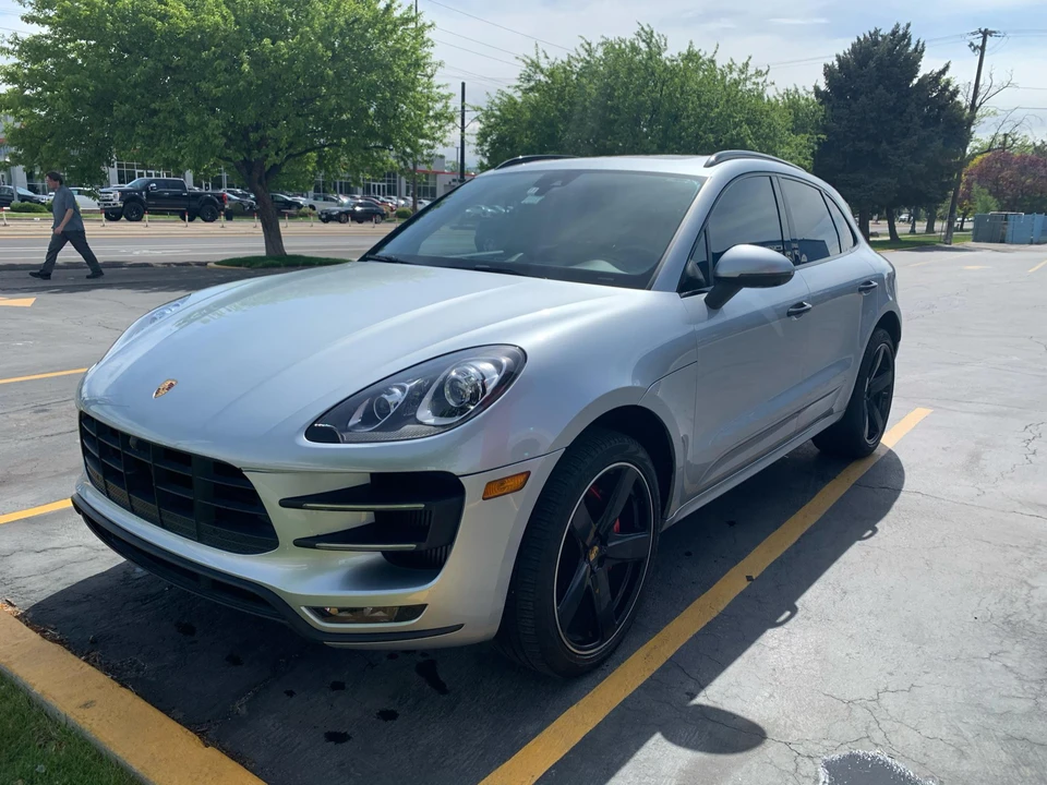 2018 Porsche Macan Turbo - Image 15 of 31