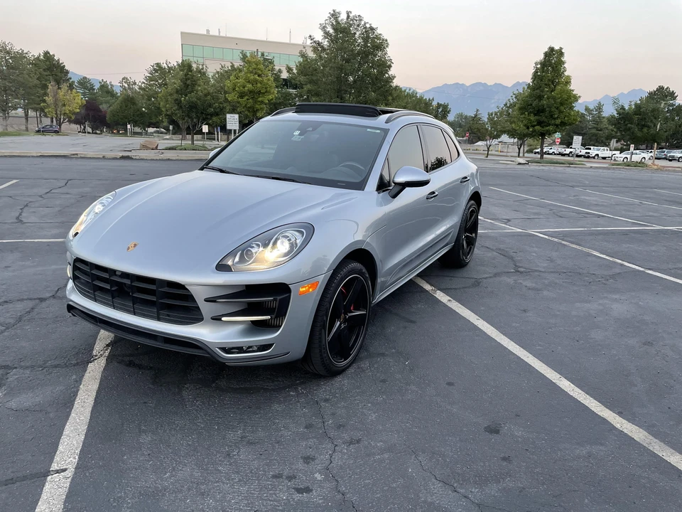 2018 Porsche Macan Turbo - Image 13 of 31
