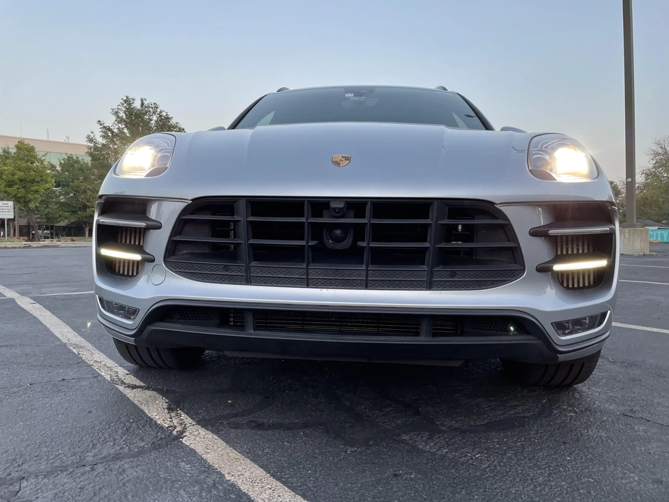 2018 Porsche Macan Turbo - Image 11 of 31