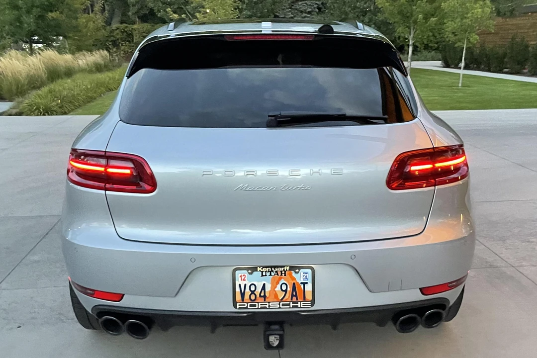 2018 Porsche Macan Turbo - Image 5 of 31