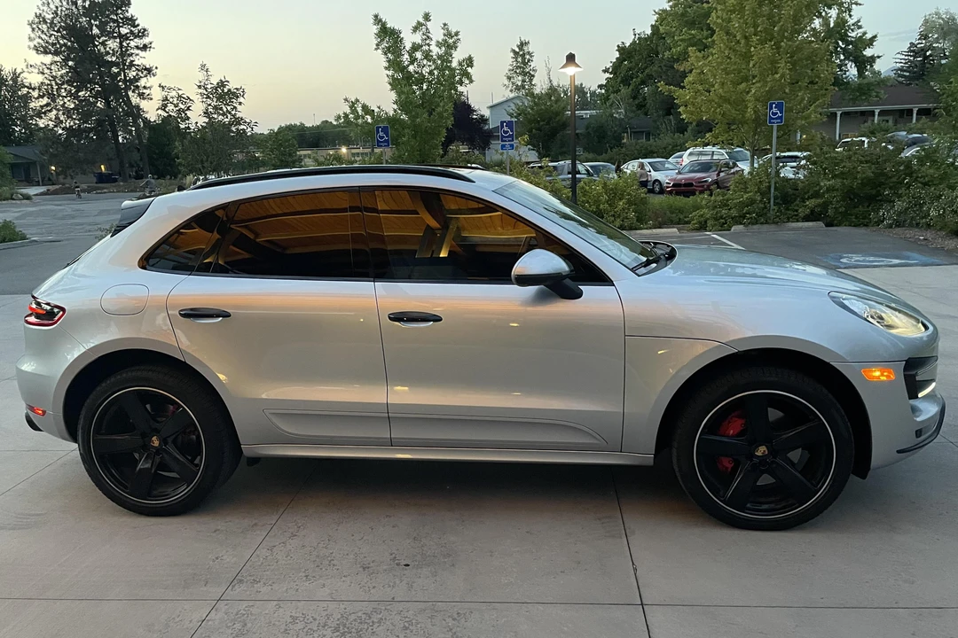 2018 Porsche Macan Turbo - Image 3 of 31