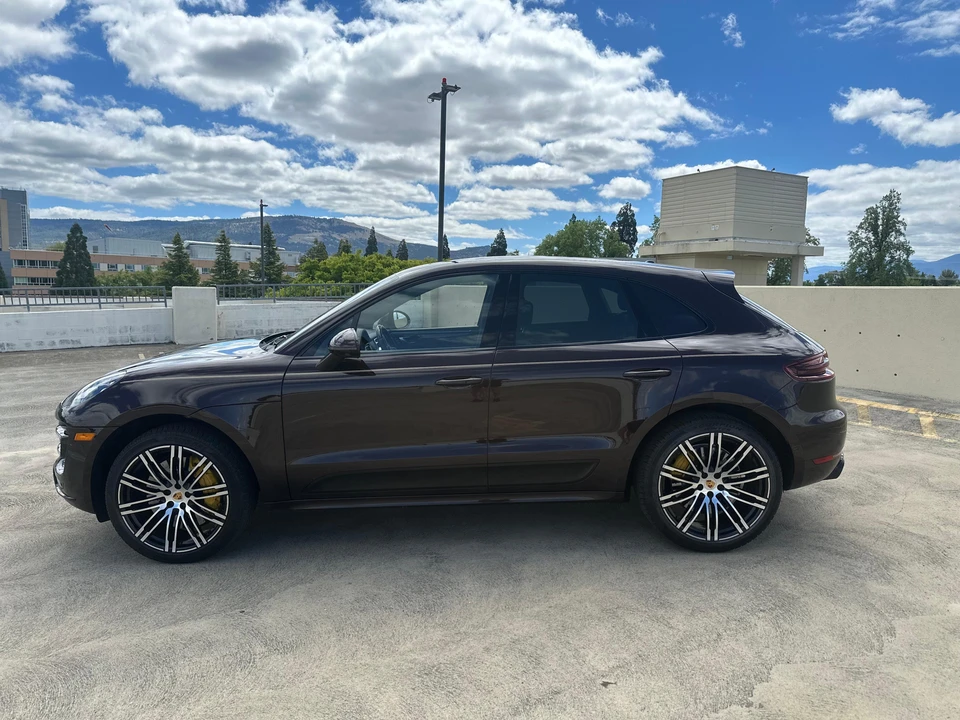 2018 Porsche Macan Turbo - Image 13 of 31