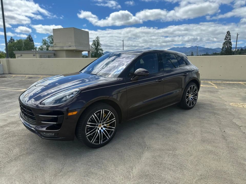 2018 Porsche Macan Turbo - Image 12 of 31