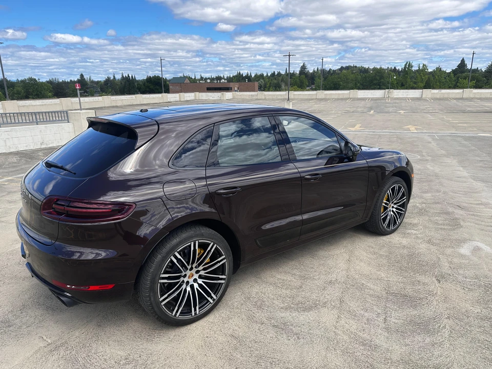 2018 Porsche Macan Turbo - Image 20 of 31