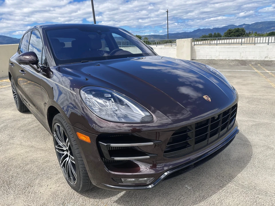 2018 Porsche Macan Turbo - Image 25 of 31
