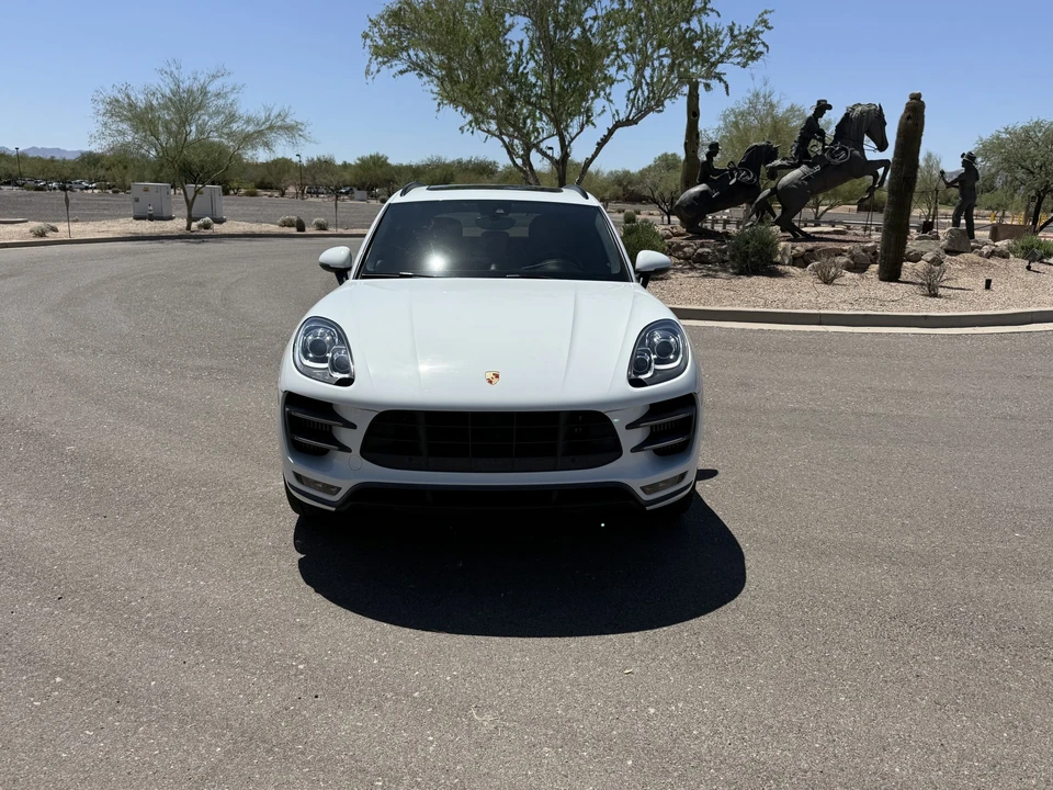 2018 Porsche Macan Turbo - Image 11 of 31