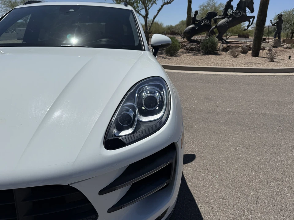 2018 Porsche Macan Turbo - Image 23 of 31