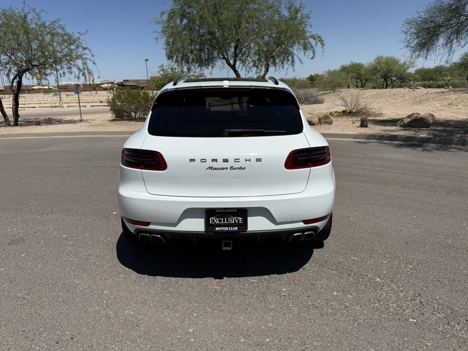 2018 Porsche Macan Turbo - Image 7 of 31
