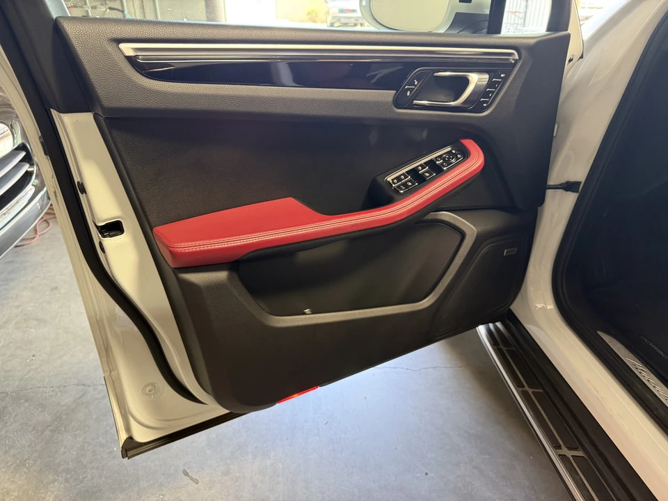2018 Porsche Macan Turbo - Image 31 of 31