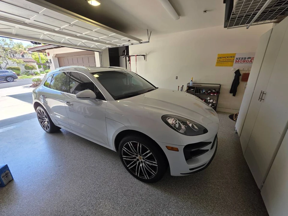 2018 Porsche Macan Turbo - Image 6 of 6