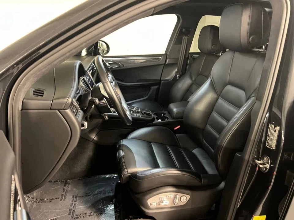 2018 Porsche Macan Turbo - Image 5 of 5