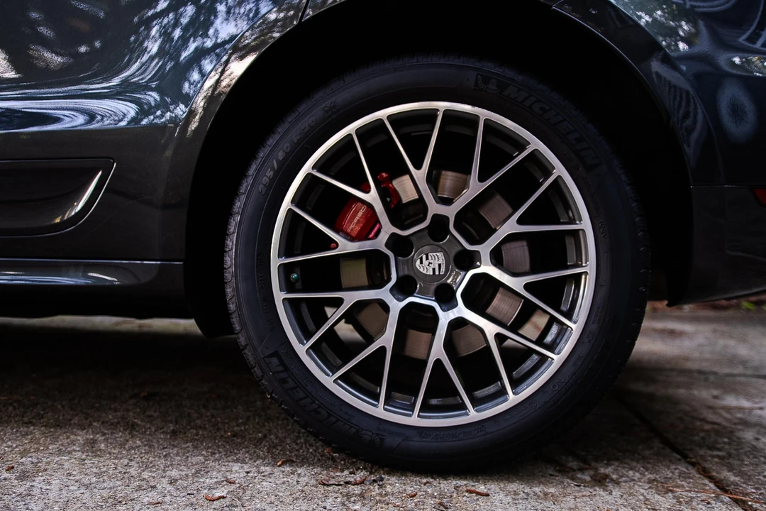2018 Porsche Macan Turbo - Image 30 of 31
