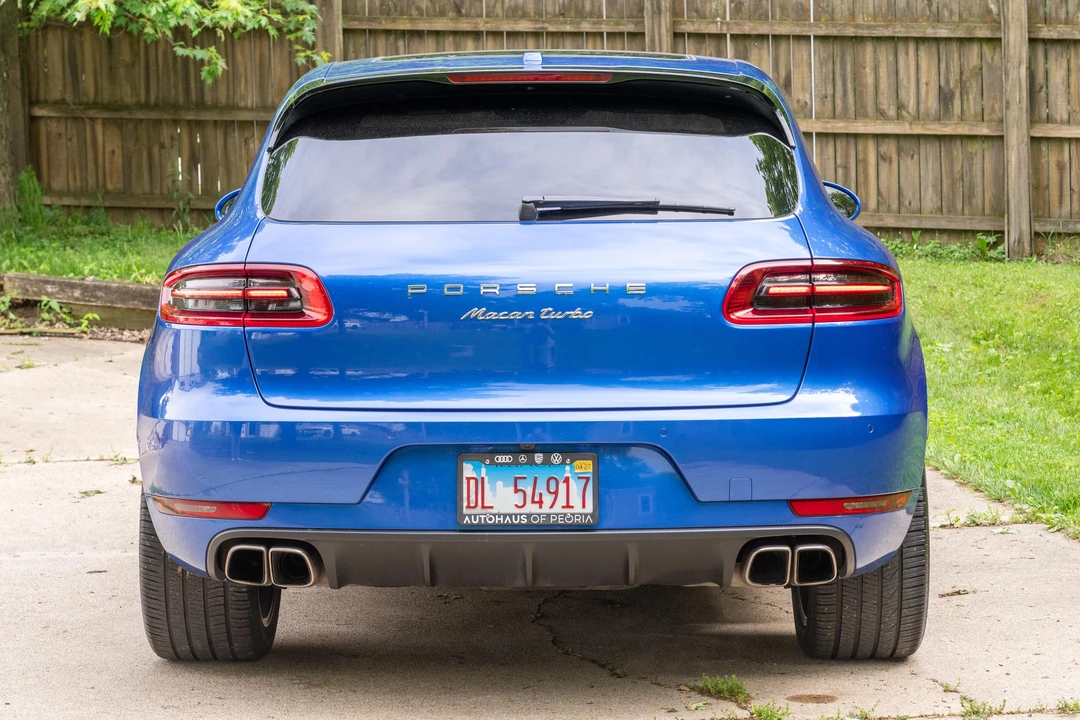 2018 Porsche Macan Turbo - Image 9 of 31