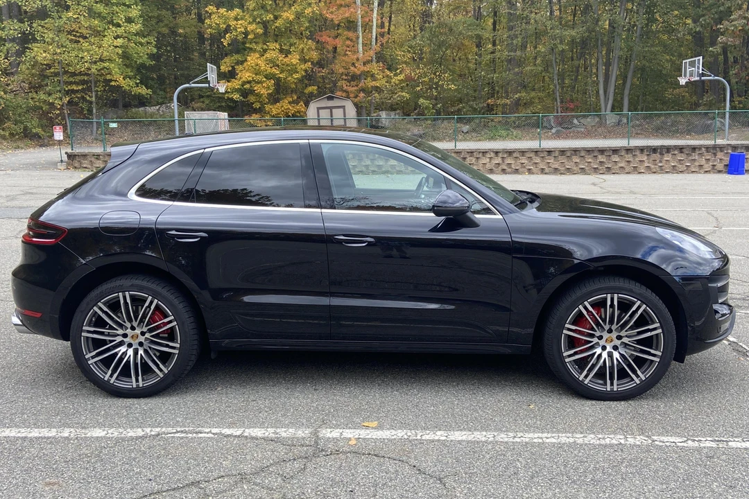 2018 Porsche Macan Turbo - Image 3 of 31