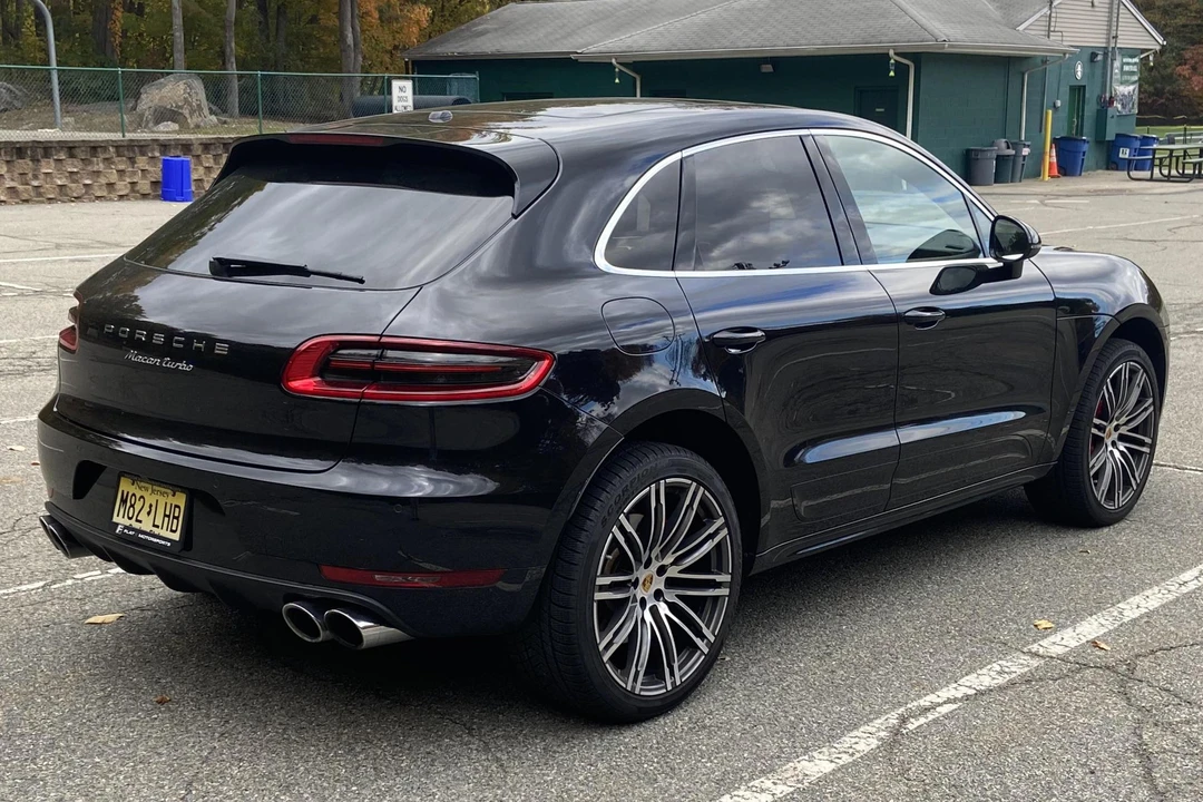 2018 Porsche Macan Turbo - Image 4 of 31
