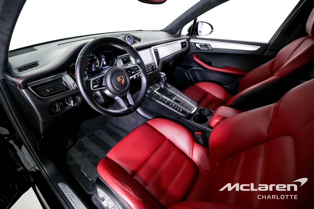 2018 Porsche Macan Turbo - Image 12 of 21