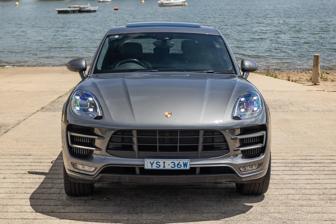2018 Porsche Macan Turbo - Image 10 of 31