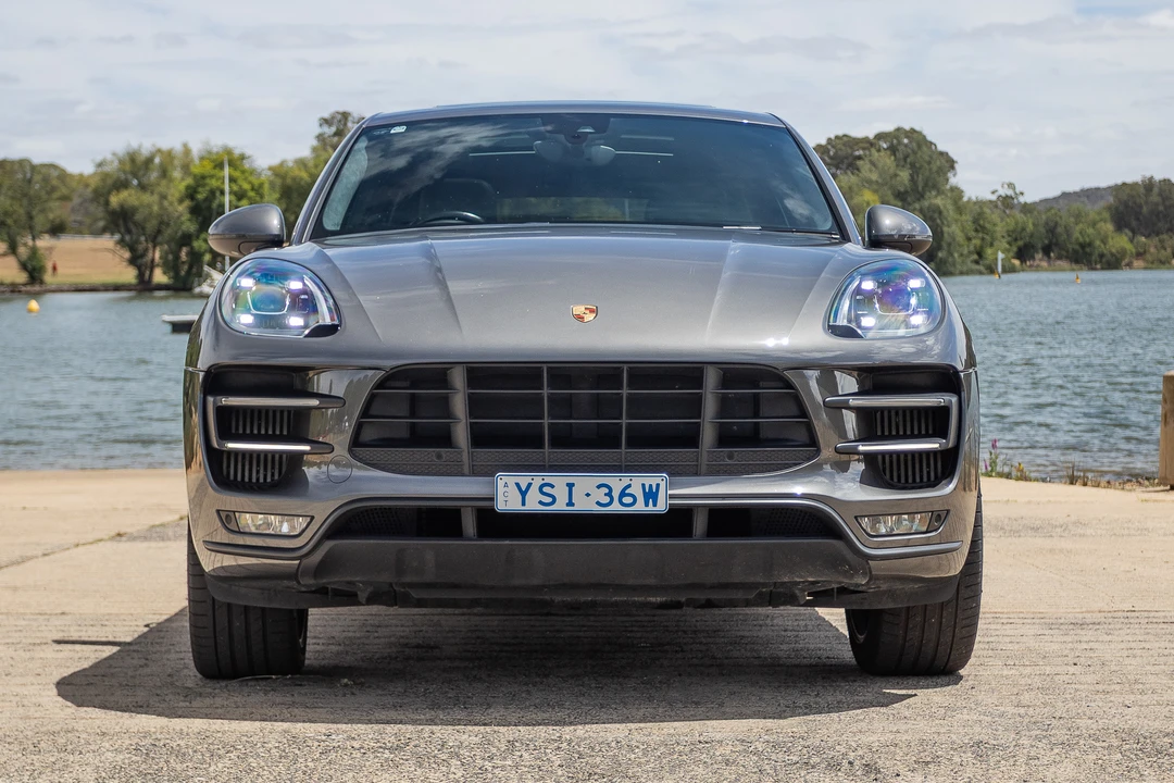 2018 Porsche Macan Turbo - Image 2 of 31