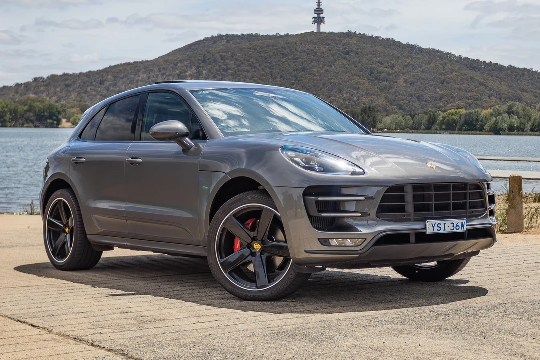 2018 Porsche Macan Turbo - Image 3 of 31