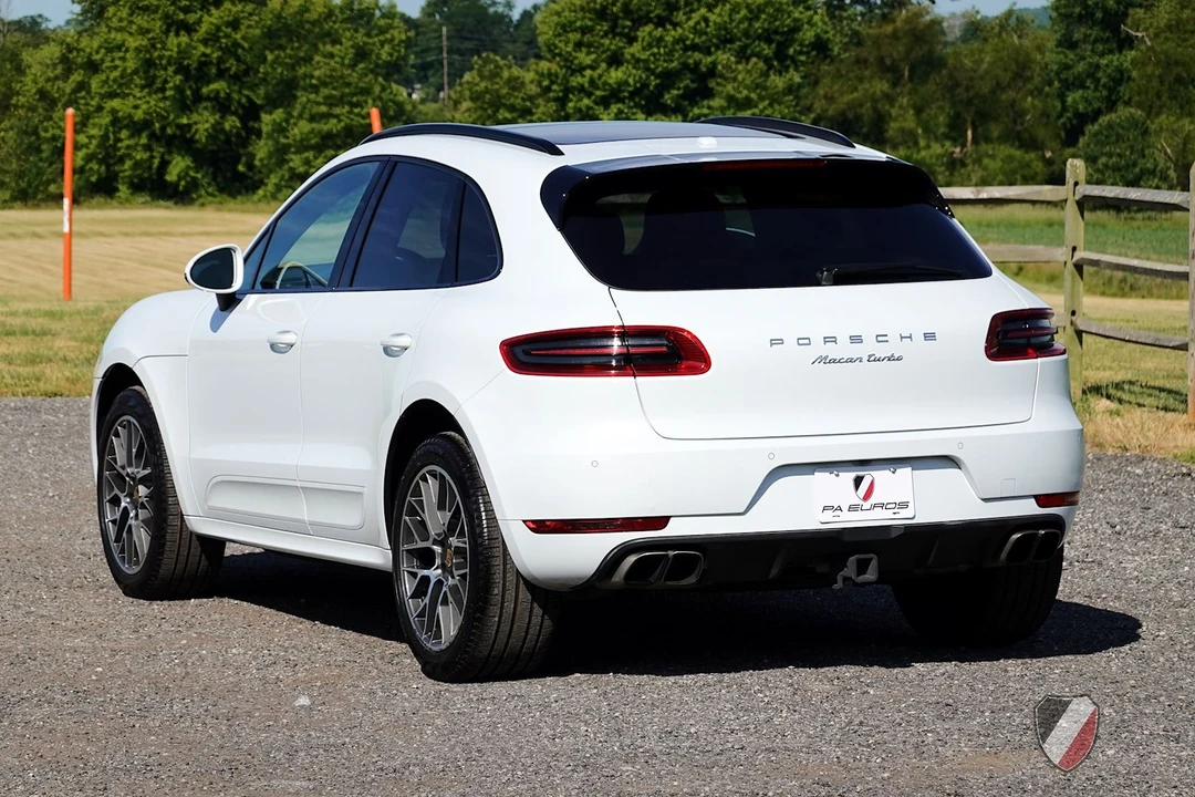 2018 Porsche Macan Turbo - Image 5 of 31