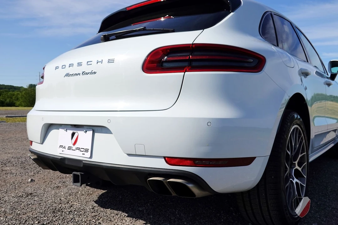 2018 Porsche Macan Turbo - Image 22 of 31