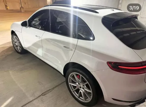 2018 Porsche Macan Turbo - Image 2 of 5
