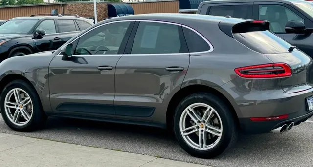 2018 Porsche Macan Turbo - Image 2 of 7