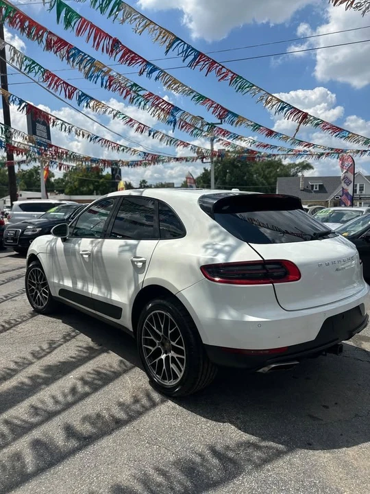 2018 Porsche Macan - Image 7 of 12