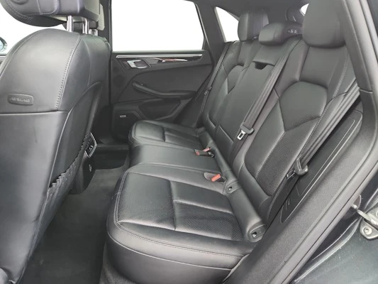 2018 Porsche Macan - Image 8 of 20