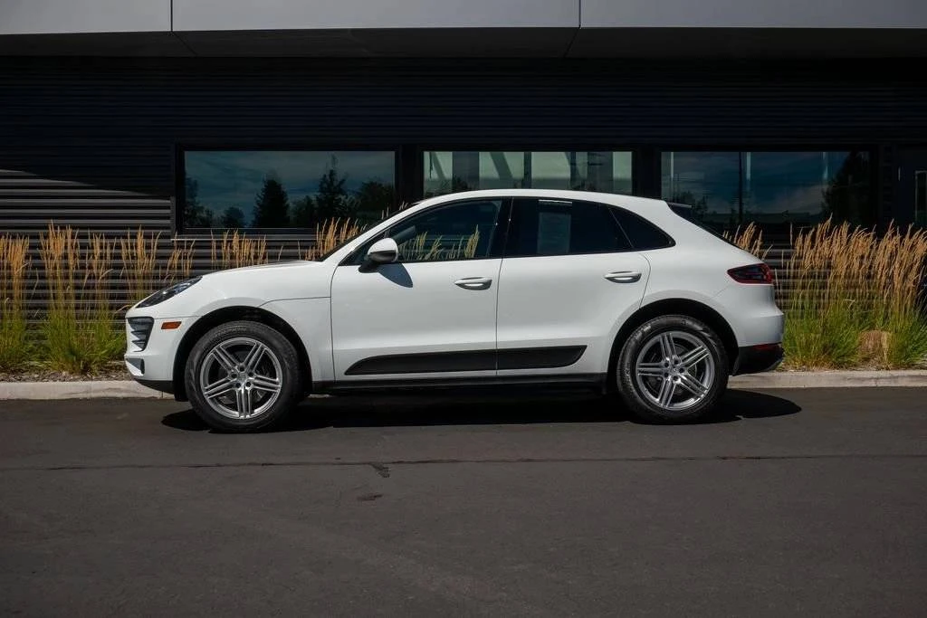 2018 Porsche Macan - Image 2 of 5