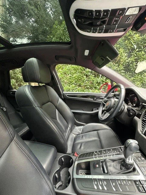 2018 Porsche Macan - Image 8 of 13