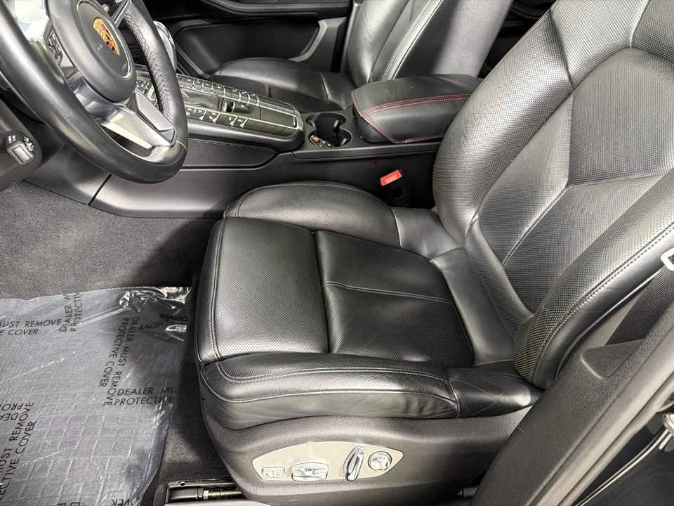2018 Porsche Macan - Image 13 of 21