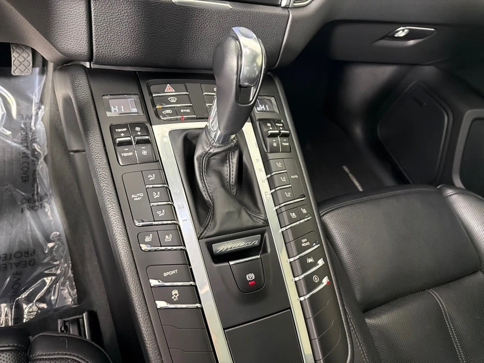2018 Porsche Macan - Image 21 of 21