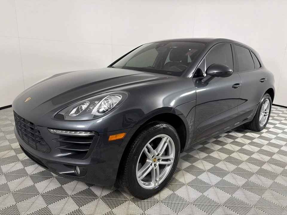 2018 Porsche Macan - Image 10 of 21