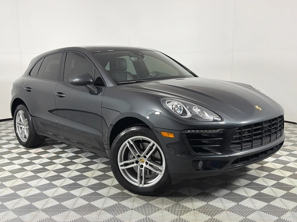 2018 Porsche Macan - Image 2 of 21